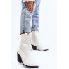 Moteriški kaubojiški batai ant kulno White Melaitia | Auliniai batai moterims | jai24.lt