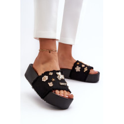 Juodos spalvos moteriškos basutės su sagtimis 199527