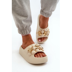 Moteriškos putplasčio šlepetės su dekoracijomis ant storo pado juodos Bremavia 199779