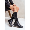 Izoliuoti batai ant plokščio kulno su dekoratyvine sagtimi juoda Leatharia | Ilgaauliai batai | jai24.lt