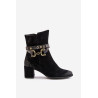 Moteriški Suede Batai Su Kulnu Ir Dekoratyvine Juosta Maciejka Juodi 06679-01 | Auliniai batai moterims | jai24.lt