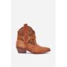 Suede cowboy auliniai batai su perforacija ant kulno 2994 Camel | Auliniai batai moterims | jai24.lt