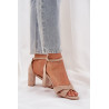 Eko Suede Blokiniai Kulniukai Smėlio Spalvos Saniffia | Sandalai moterims | jai24.lt