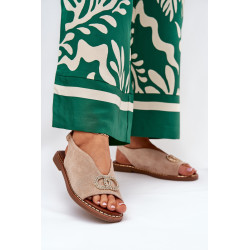 Moteriški Sandalai Su Dekoracija Ant Lygios Kulno Eko Zamsas Bežiniai Ralisses 200434