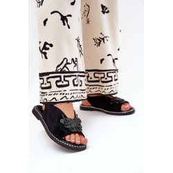 Moteriški sandalai ant plokščio kulno su dekoracija juodi Setorina 200485