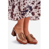 Moteriški sandalai ant bloko kulno su sagtimi tamsiai smėliniai Amuria | Šlepetės | jai24.lt