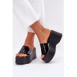 Lakuoti Moteriški Sandalai Ant Platformos Ir Pakulnėmis Bežiniai Nellevia 200505