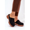 Moteriški Klumpės Su Kaliausėmis Eko Suede Juodos Ellason | Šlepetės | jai24.lt