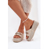 Moteriški Sandaalai Su Pakulnu Ir Pynimu Bei Dekoracija Bežiniai Isolene | Šlepetės | jai24.lt