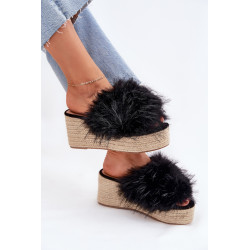 Moteriški platforminiai sandalai su pūku ir pintinėmis juodais Virela 201247