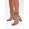 Moteriški auliniai batai su kulnu su raukšlėmis izoliuotos smėlio spalvos Amelise | Auliniai batai moterims | jai24.lt