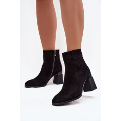 Moteriški batai iš natūralaus zomšos su kulnu su pamušalu D&A CR52-718 Juodi 201733