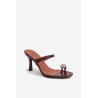 Moteriški aukštakulniai sandalai su dekoratyviu detalu Šokoladiniai Lorissa | Šlepetės | jai24.lt